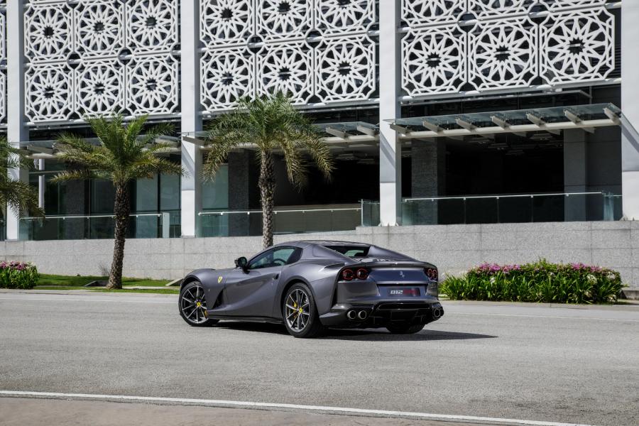  Ferrari 812 GTS 2019 года  (WW) (фото 8 из 30)